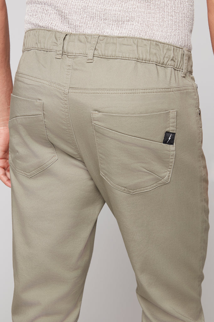 JAGGER - 5 Pocket Soft French Terry Classic Jogger - Light Olive DNM.WORKS