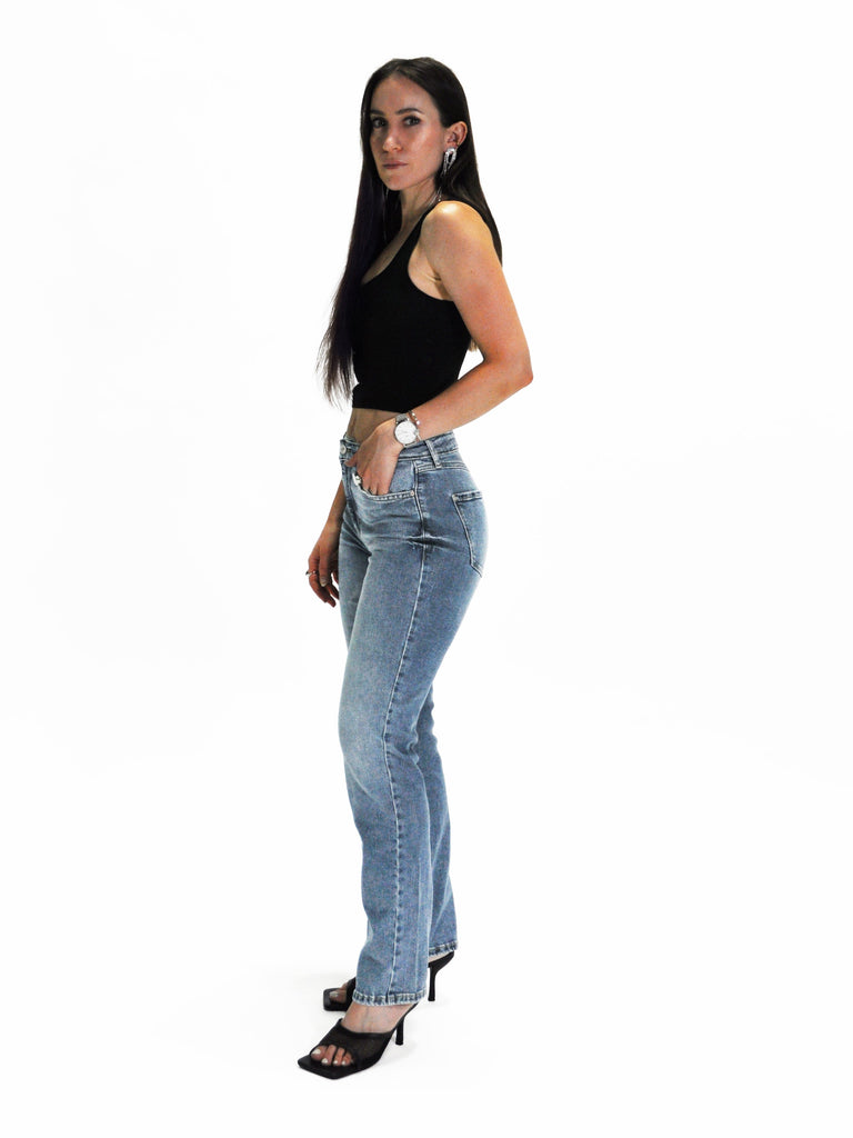 GUESS 1981 STRAIGHT HIGH-RISE -BASIC JEANS | VINTAGE BLUE WASH GUESS