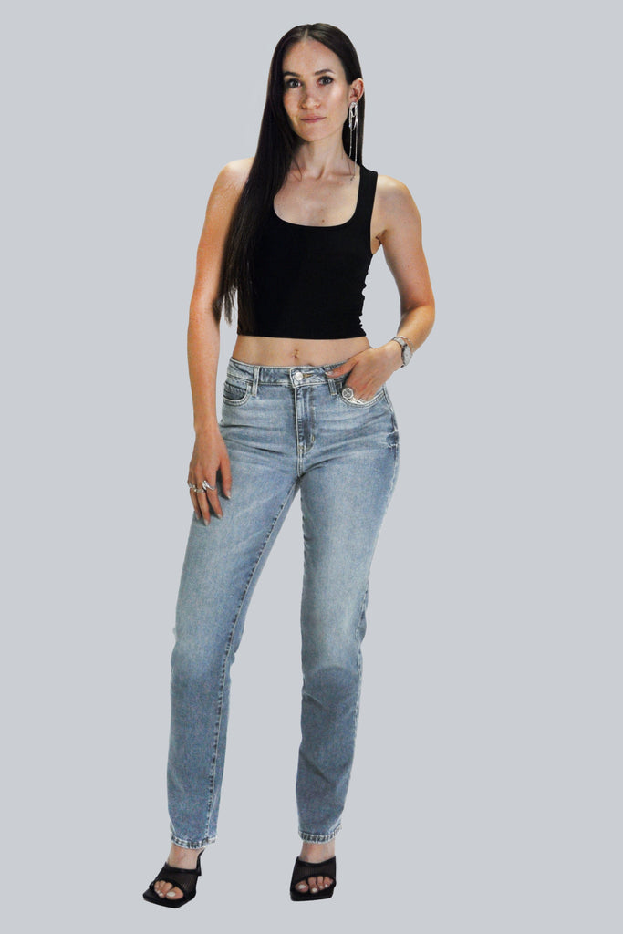 GUESS 1981 STRAIGHT HIGH-RISE -BASIC JEANS | VINTAGE BLUE WASH GUESS