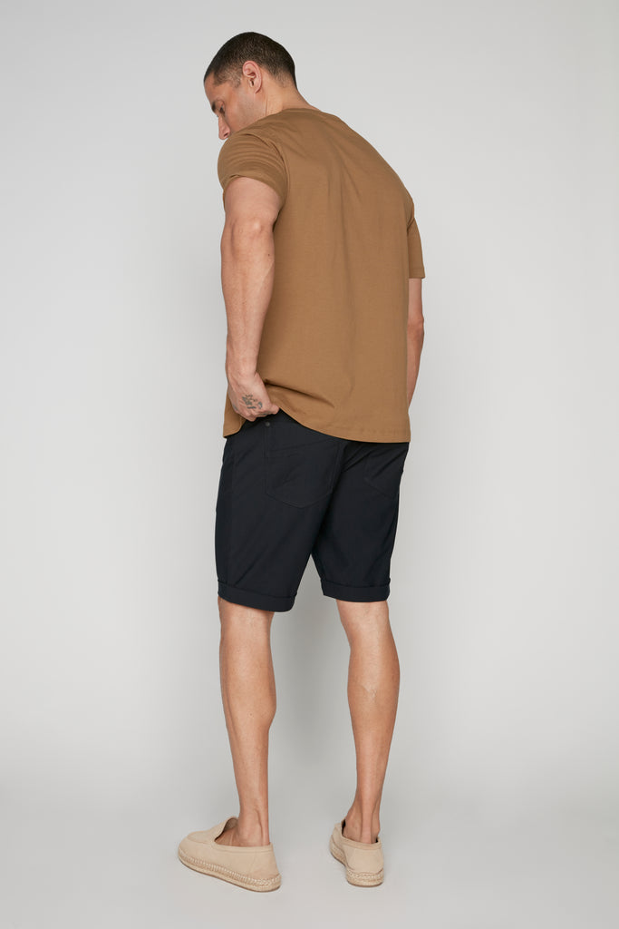 LENNON - Mens Rolled Up Shorts with Cool Stretch - Dark Navy DNM.WORKS™
