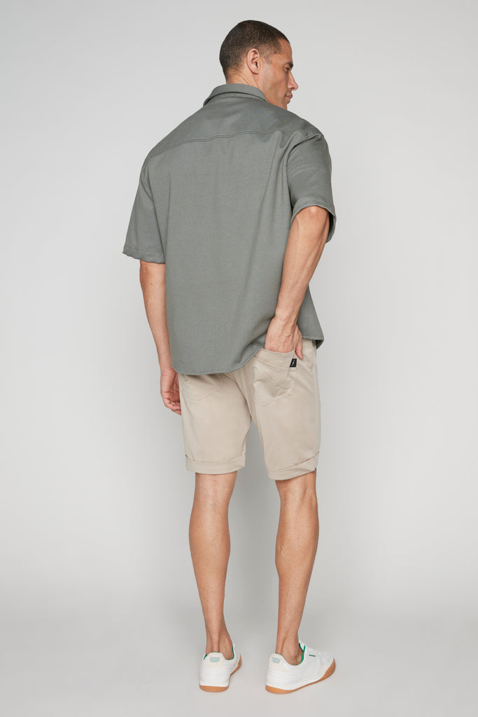 LENNON - Mens Rolled Up Shorts with Cool Stretch - Sage DNM.WORKS™