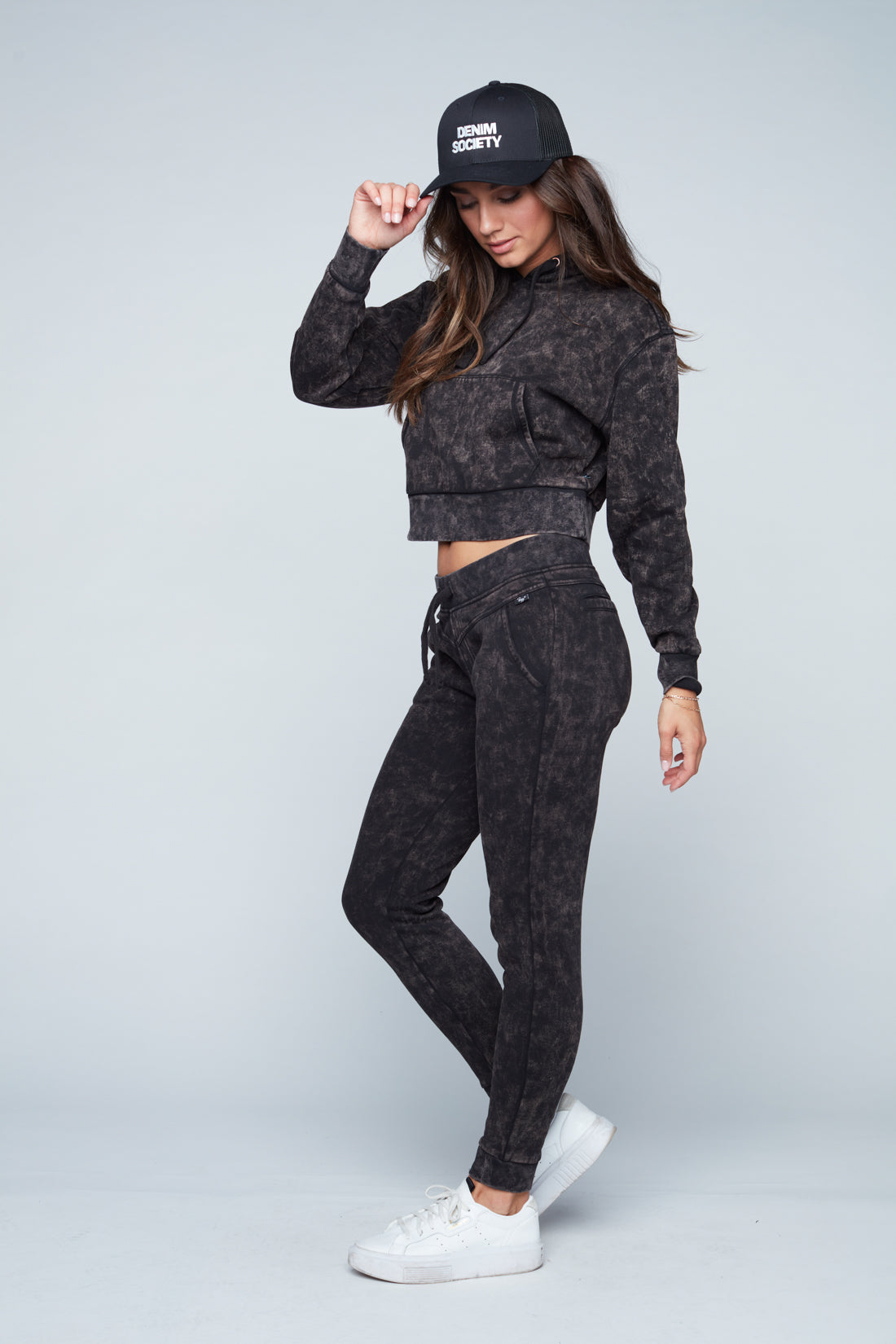 Oversized Long-Sleeved Cropped Pull-Over Hoodie - Black Acid