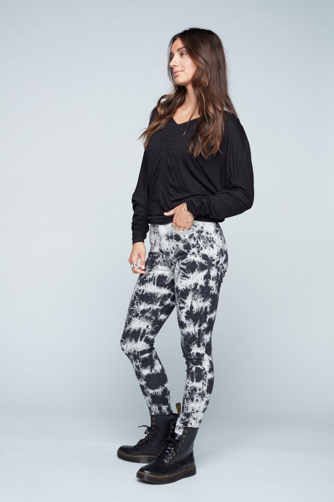 JAMIE - Mid Rise Cropped Jeans - Black