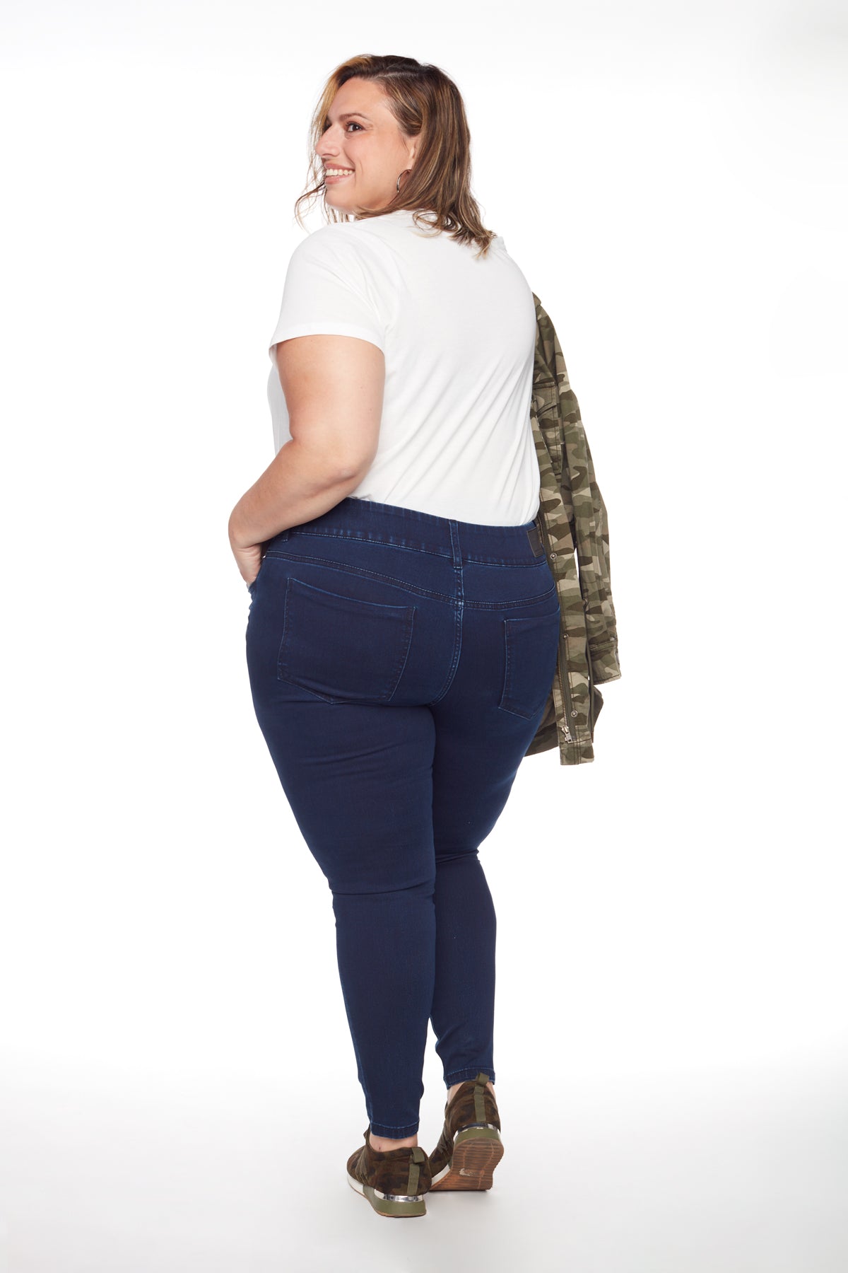 OLIVIA - Pull-On Jeggings PLUS - Dark Indigo Rinse - DENIM SOCIETY™