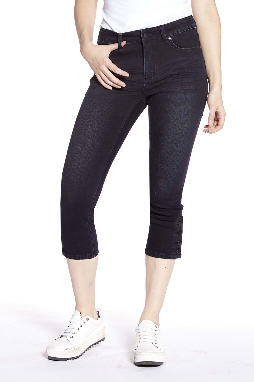 LUCY 5-Pocket Capri Blue Black Wash
