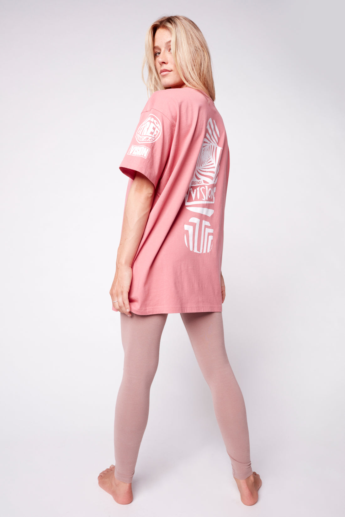 Team Logo T-Shirt - Dusty Rose - DENIM SOCIETY™